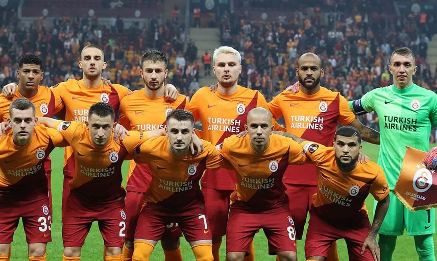 Galatasaray'da Johan Elmander ve Albert Riera Geri Dönüyor!