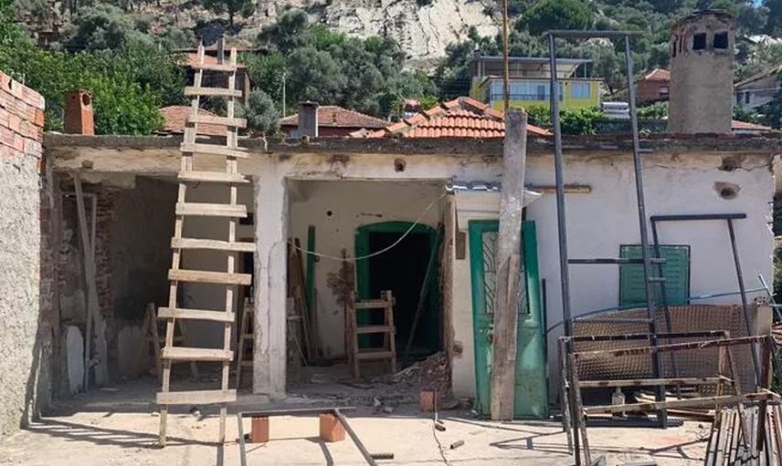 Muğla'da 50 Bin Liraya Aldıkları Evi Lüks Daireye Dönüştürdüler!