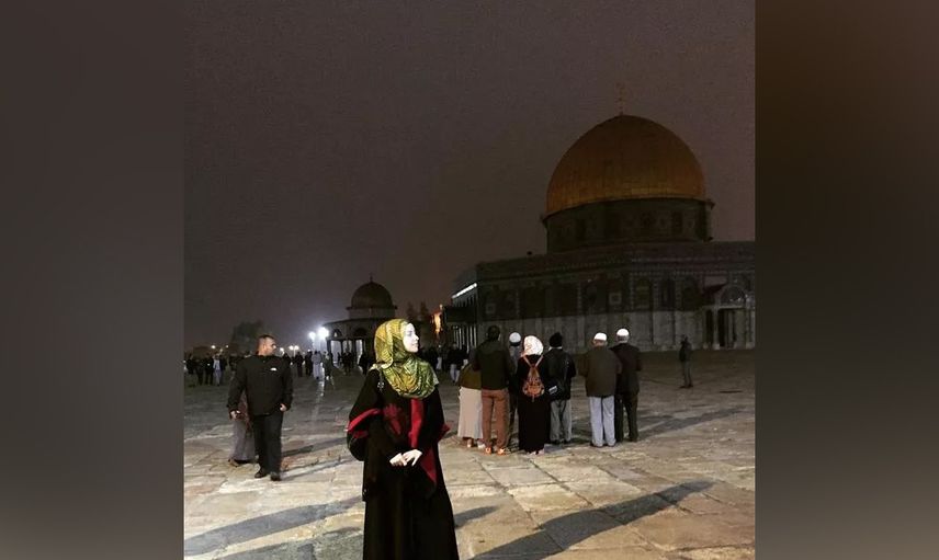 Ablasıyla çalışıyor