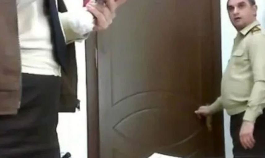 Ofiste mide bulandıran olay! İtfaiye şefi yardımcısı yasak aşkıyla uygunsuz kameralara yakalanınca görevden alındı O görüntüler tepki çekti