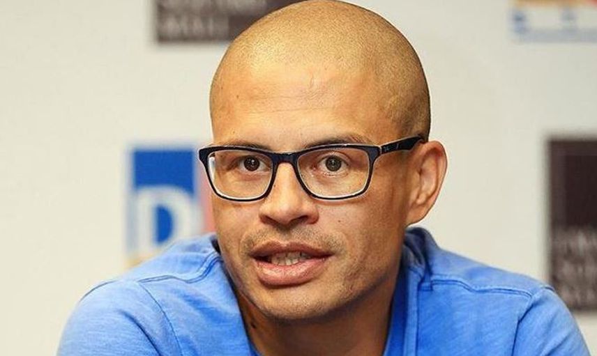 Fenerbahçe Efsanesi Alex de Souza Teknik Direktörlük Kariyerinde Daha Önce Yapılmamış Bir Şey Denedi!