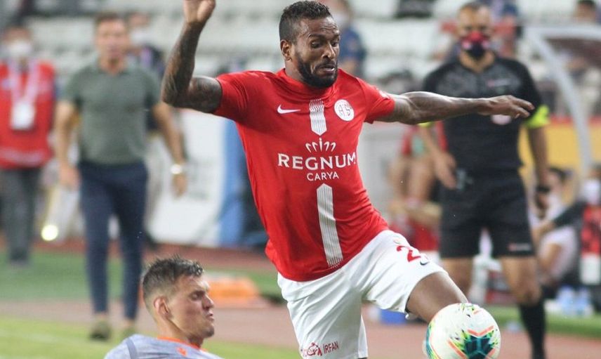 Antalyaspor'dan Ayrılan Amilton'u Çaykur Rizespor Transfer Etmek İstiyor!