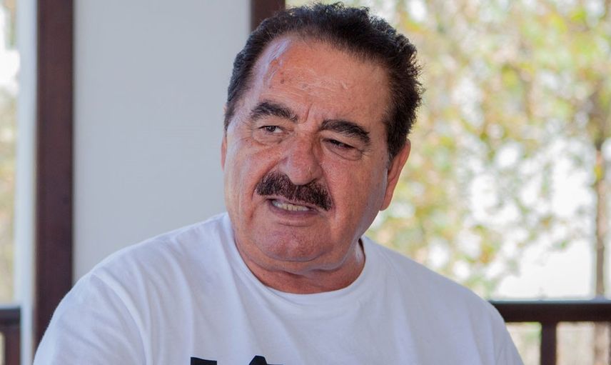 Ölümün kıyısından dönen ünlü sanatçı İbrahim Tatlıses yıllar sonra vurulma anını anlattı: Baktım kafamdan bir şeyler damlıyor