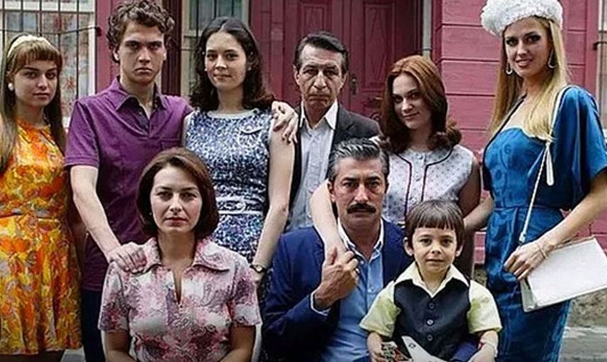 Öyle Bir Geçer Zaman ki dizisinin oyuncularının son halleri! Gözlerinize inanamayacaksınız