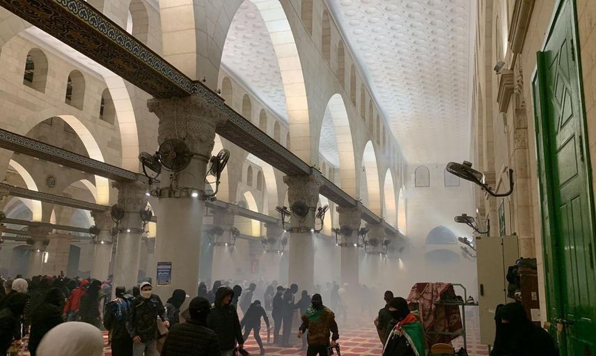 Beklenen oldu: Cuma namazı sonrası Mescid-i Aksa'da Müslümanlara tekrar müdahale