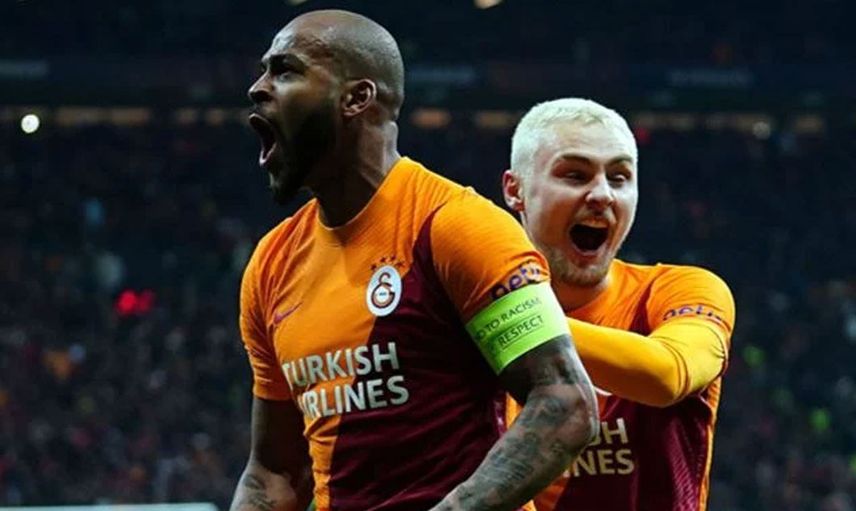 Performansı alkış aldı