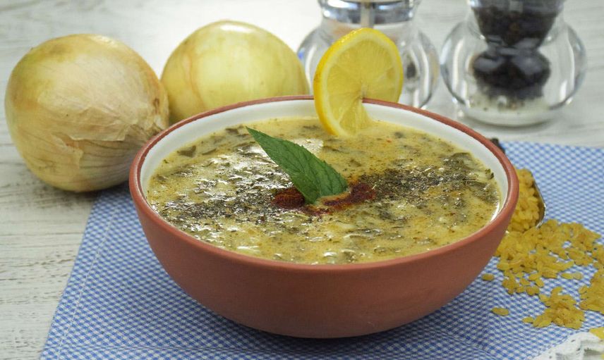 Pazılı yeşil mercimek çorbası