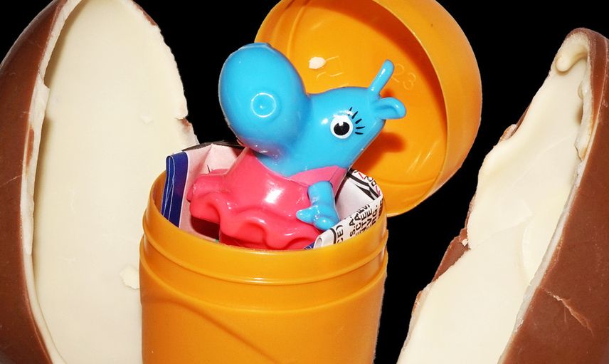Kinder sürpriz yumurtalar neden toplatılıyor? Sürpriz yumurtalardan virüs mü bulaşıyor? Ünlü şirketten salmonella virüsü uyarısı