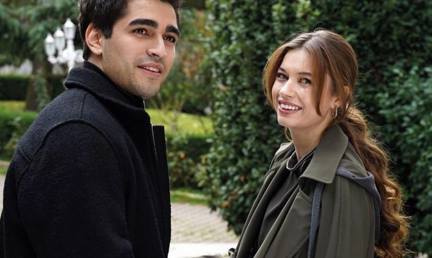 Afra Saraçoğlu Mert Ramazan Demir sorusu sonrası öyle bir şey yaptı ki: Kimsenin aklına gelmezdi!
