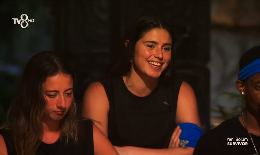 Hiç Kimse Beklemiyordu, Survivor’da Evlenme Teklifi! Ayşe, Poyraz’a Resmen Evlilik Teklifi Etti