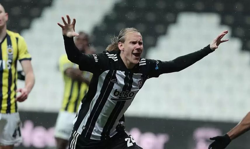 Beşiktaş Domagoj Vida'nın Trabzonspor'a Transfer Olacağı Yönünde Çıkan Haberleri Yalanladı