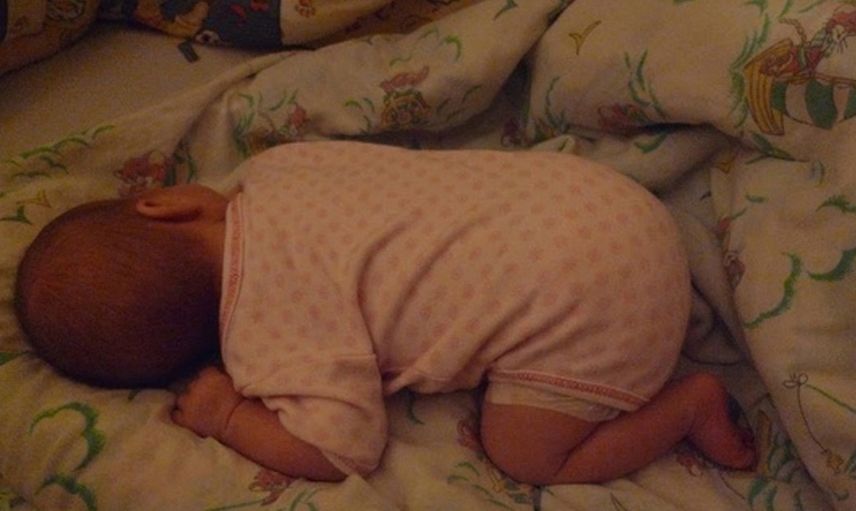 Genç kadın yeni doğan bebeğini görünce hayatının şokunu yaşadı!