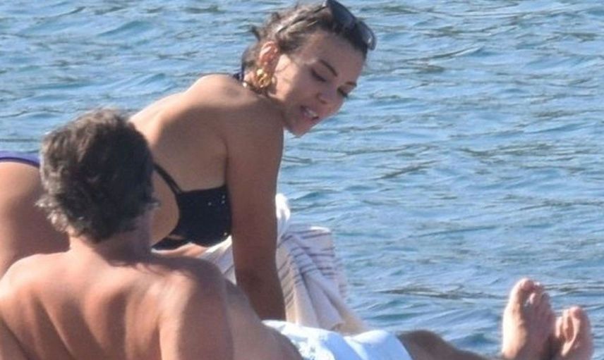 İzzet Antebi ile aşk yaşayan Tuvana Türkay'dan yeni skandal! Sevgili ile görüntülenince sinirden deliye döndü