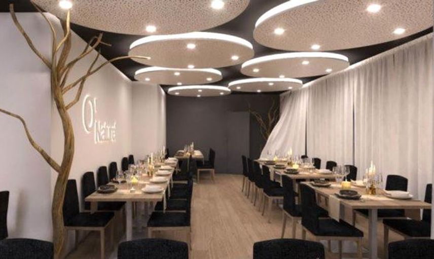 Paris'te açılan çıplak restoran büyük ilgi gördü