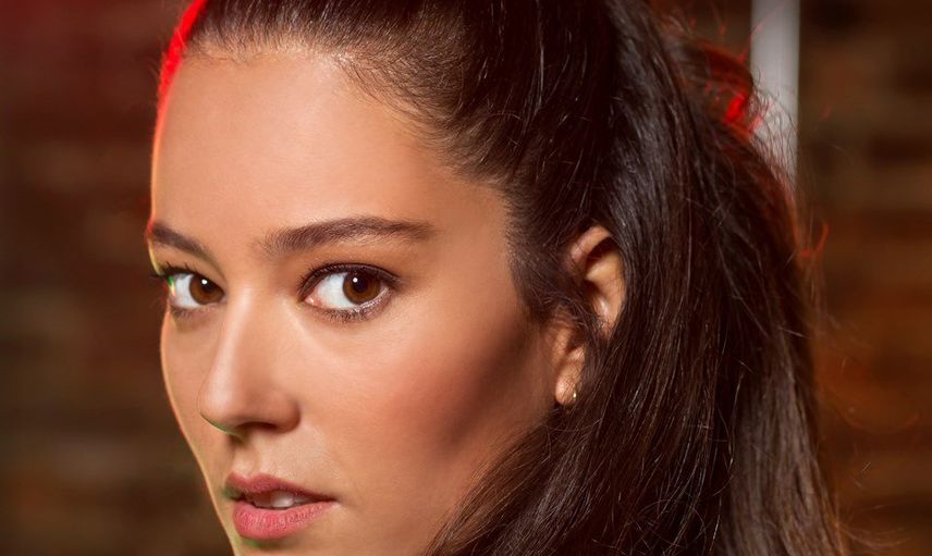 Pelin Akil Fotoğrafları - Pelin Akil Resimleri