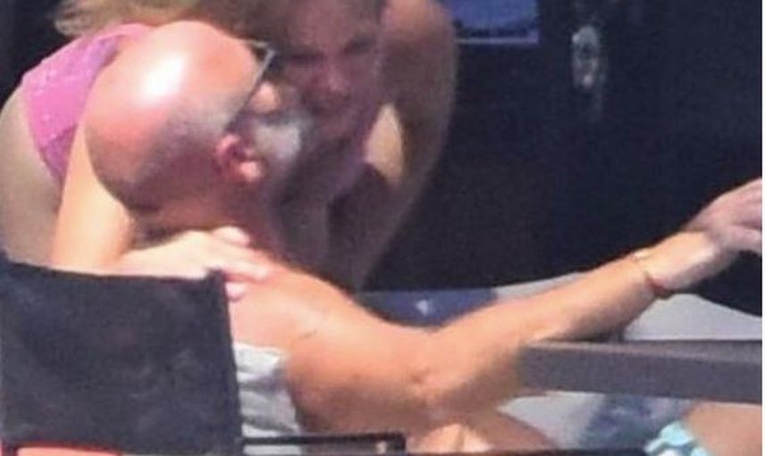 Naz Elmas ile Erol Özmandıracı Bodrum Tatilinde!