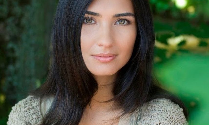 Tuba Büyüküstün kimdir?