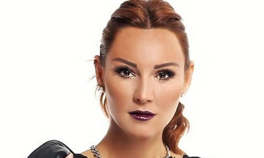 Pınar Altuğ'un Giydiği Kıyafet Magazin Gündemine Oturdu