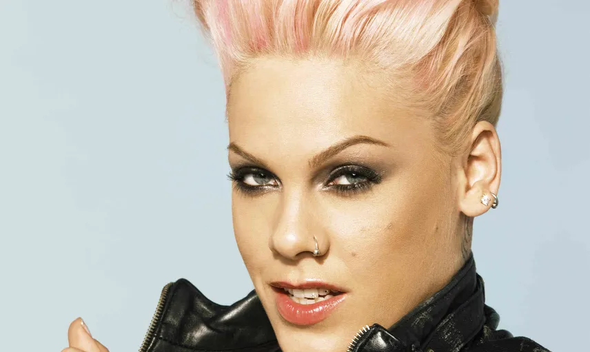 Pink'ten Yaşlılık ve Estetik Açıklaması