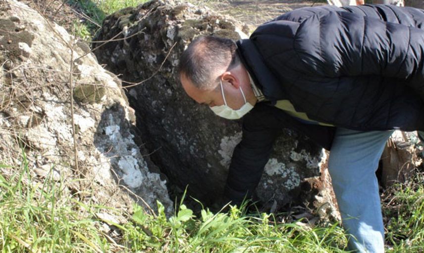 Bursa’da Çocuğu Olmayan Çiftler, Kayanın Etrafında Dönüp Böcek Yedi