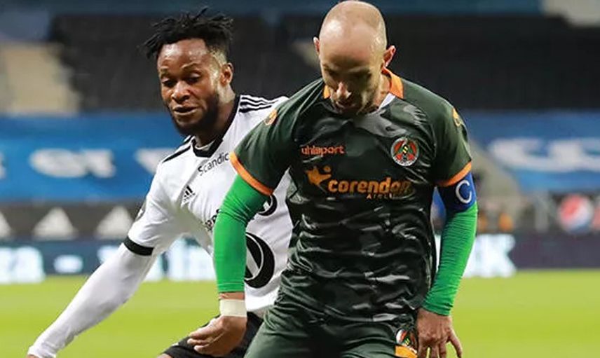 Fenerbahçe'den Transferde Efecan Karaca Hamlesi Geldi!