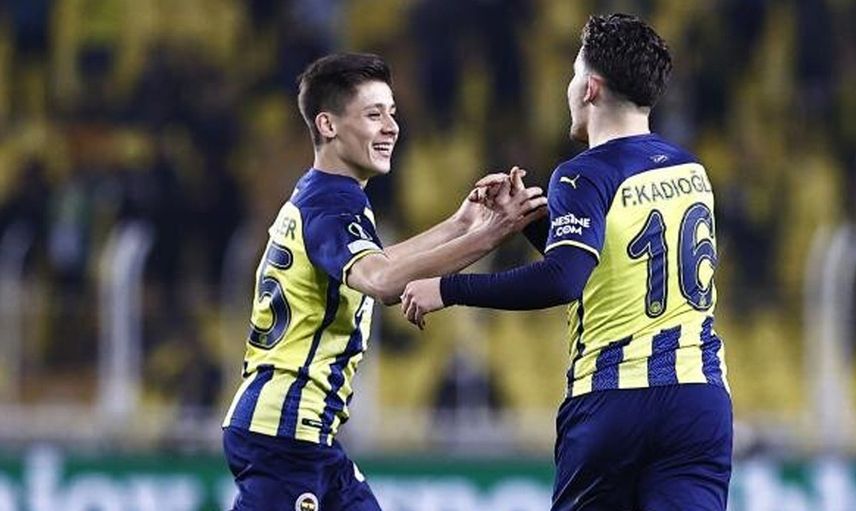 Ajax Fenerbahçe'den Ferdi Kadıoğlu'nu Transfer Etmek İstiyor!
