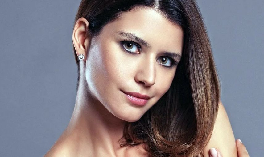 İstanbul İçin Son Çağrı filmiyle dikkatleri üzerine çekmişti: Ödül törenindeki sahne tarzı olay oldu!