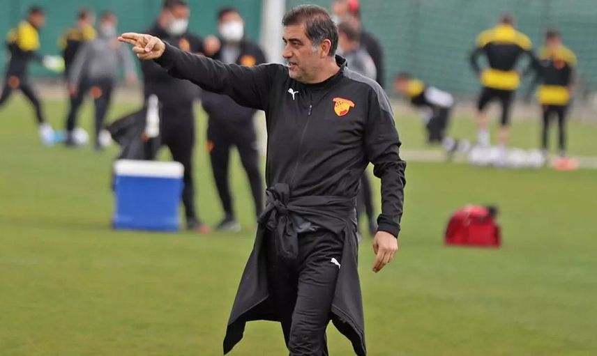 Göztepe'de Ünal Karaman İle Yollar Ayrıldı!