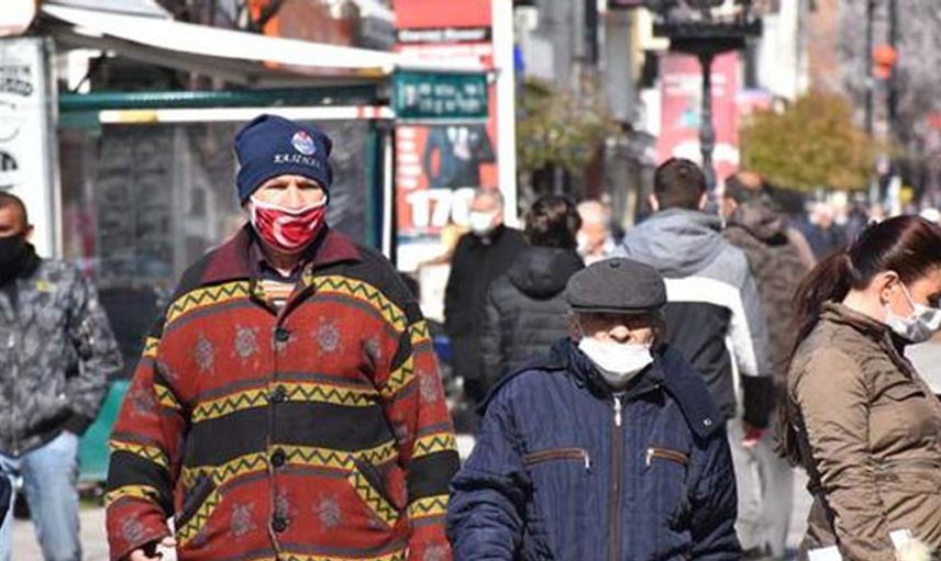 Edirne'de Yeni Karar: Çay Ocaklarının Faaliyeti Durduruldu, 2 Caddeye Girişler Kapatıldı