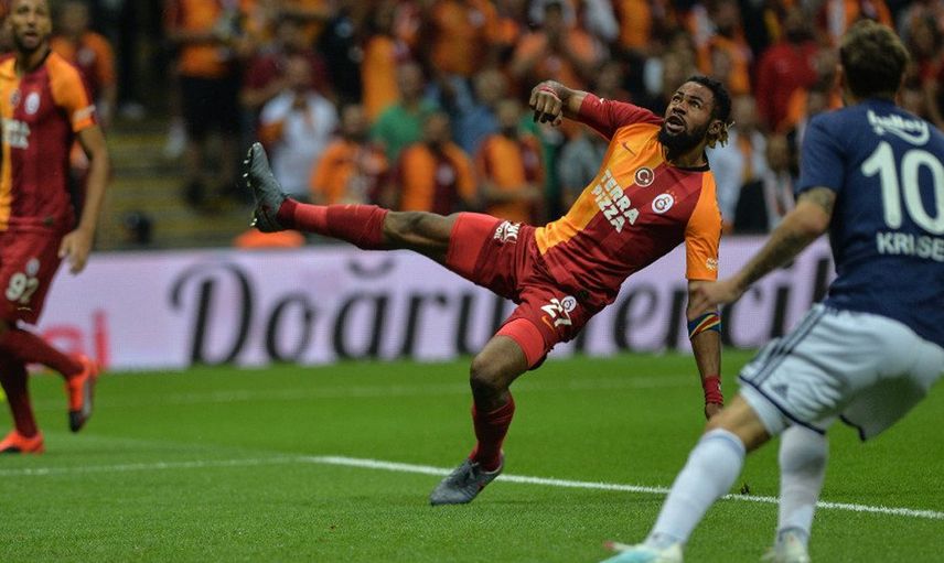 Galatasaray Yönetimi Christian Luyindama’yı Trabzonspor’a Önerdi!