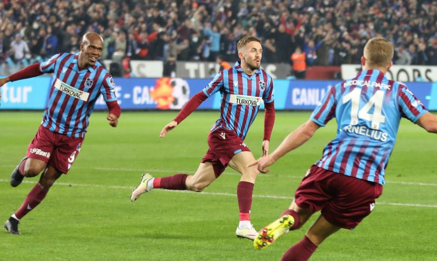 Trabzonspor'da Edin Visca yeni sezonda şampiyonluk istediklerini ve çok iyi transferler yaptıklarını söyledi