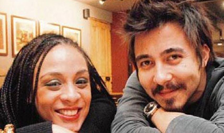 Defne Joy Foster'ın oğlu büyüdü! Görenler annesine benzetiyor
