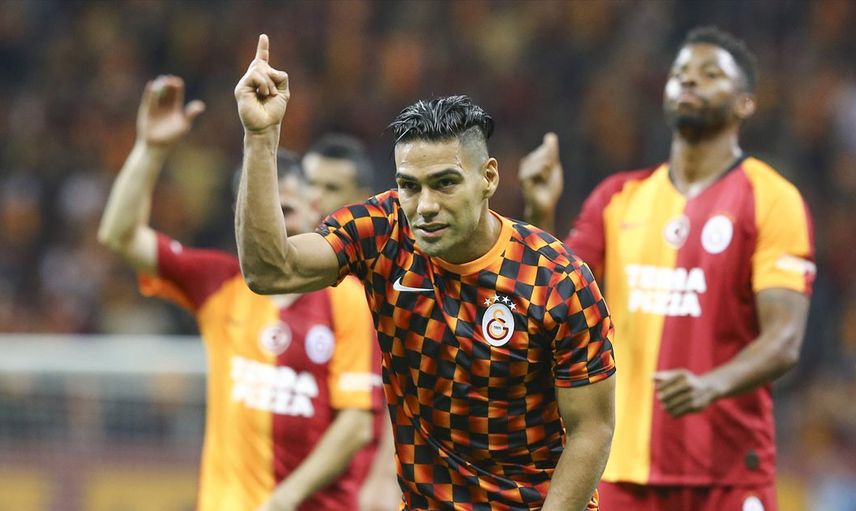 Radamel Falcao, Rayo Vallecano'ya Transfer Oldu!