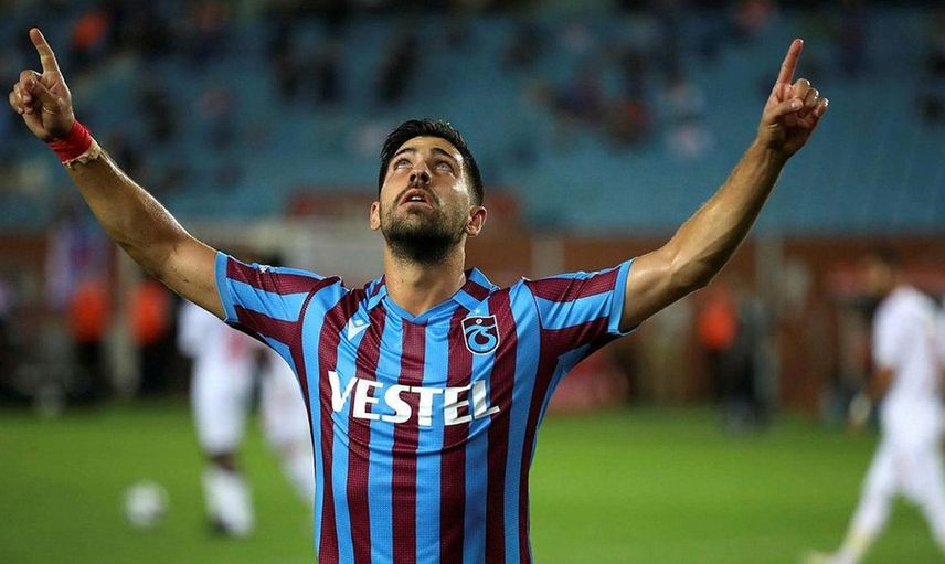 Trabzonsporlu Anastasios Bakasetas'ı Sporting Lizbon transfer etmek istemiş!