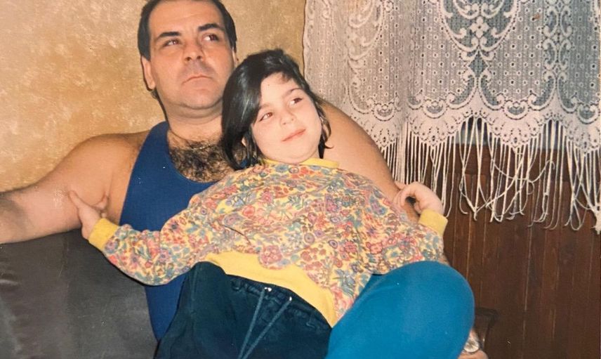 Pelin Öztekin'in Hastane Önündeki Hali Yürek Burktu