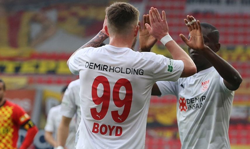Beşiktaş, Tyler Boyd Transferinde Rizespor İle İmzaları Attı!