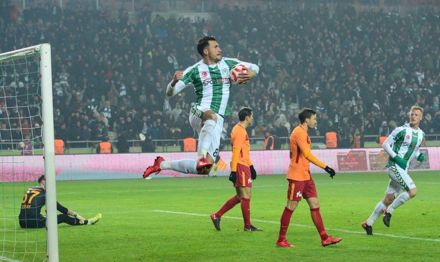 Beşiktaş Adis Jahovic'i İstiyor!