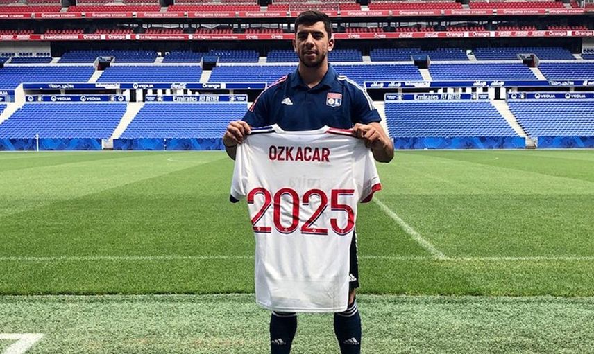 Cenk Özkacar, Trabzonspor'un Kendisine Transfer Teklifi Yaptığını Söyledi!