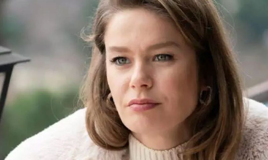 Güzel oyuncu Burcu Biricik'ten müjdeli haber: Bebeğinin cinsiyeti belli oldu!