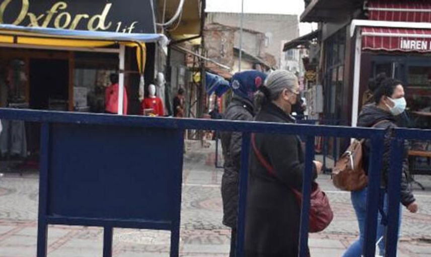 Edirne'de Yeni Karar: Çay Ocaklarının Faaliyeti Durduruldu, 2 Caddeye Girişler Kapatıldı