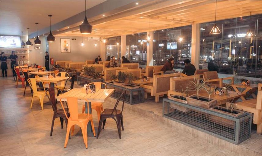 Restoran ve Kafeler Açıldı mı?