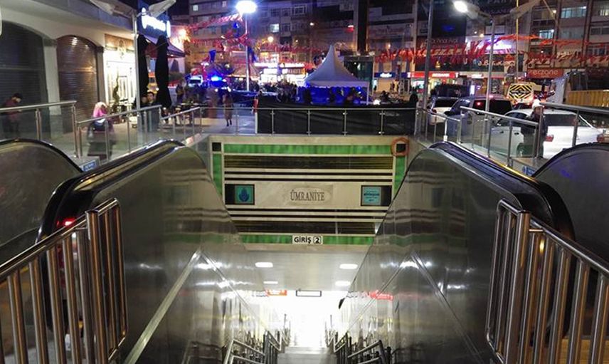 Rezillikler gün geçtikçe artıyor! Bebek’ten sonra iki kişi daha Ümraniye metrosunda alenen cinsel ilişkiye girdi