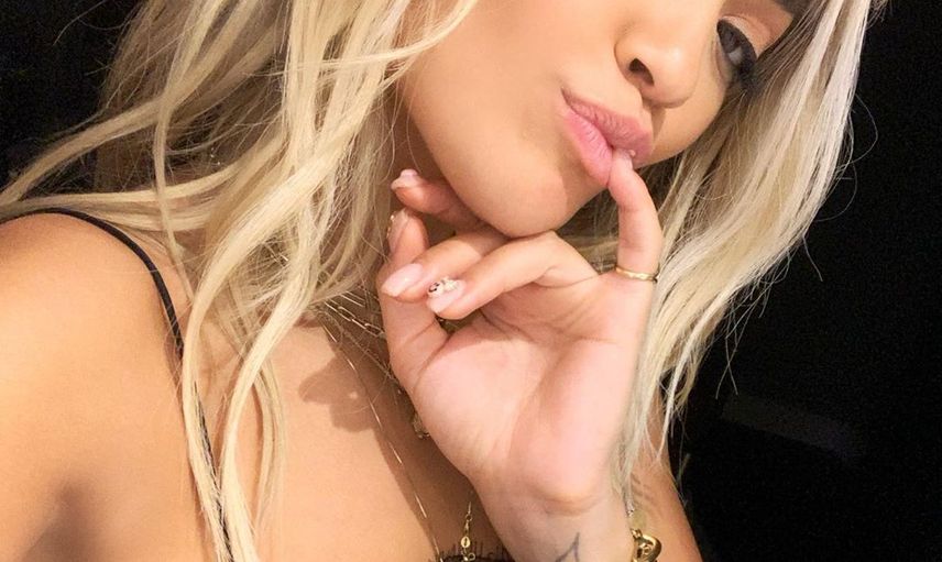 Rita Ora Cesur Paylaşımıyla Sosyal Medyayı Salladı