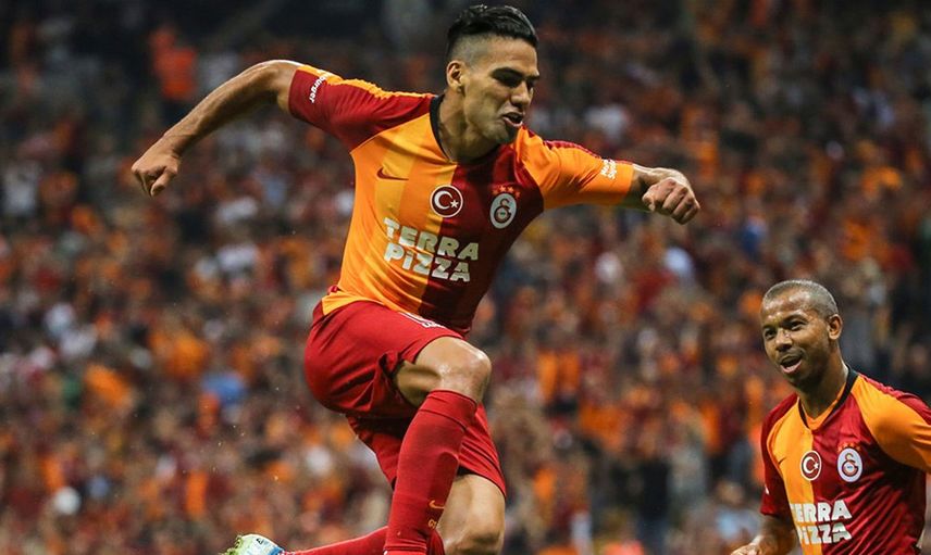Galatasaray'da Radamel Falcao Krizi!