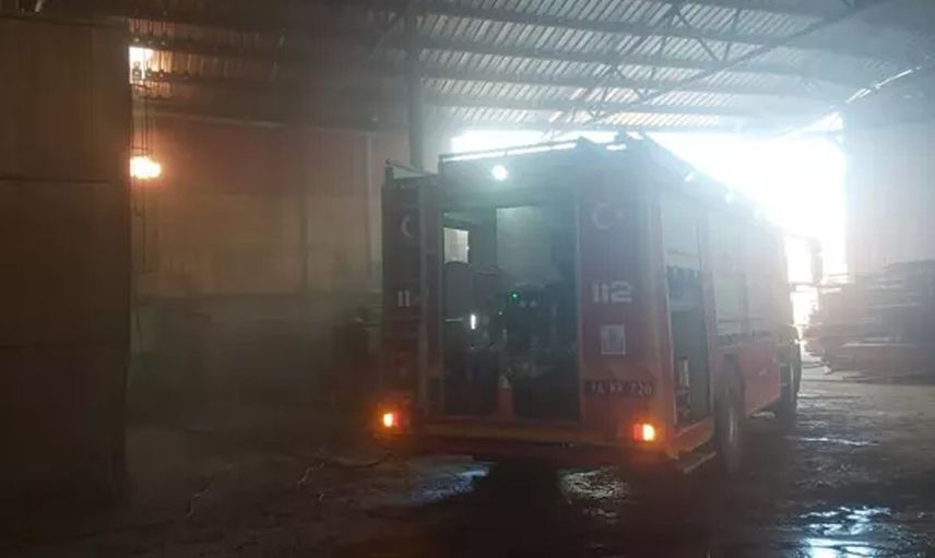 Kurtlar Vadisi Polat Alemdar'ı Necati Şaşmaz'ın fabrikasında yürekleri ağıza getiren patlama: İtfaiye ekipleri sevk edildi!