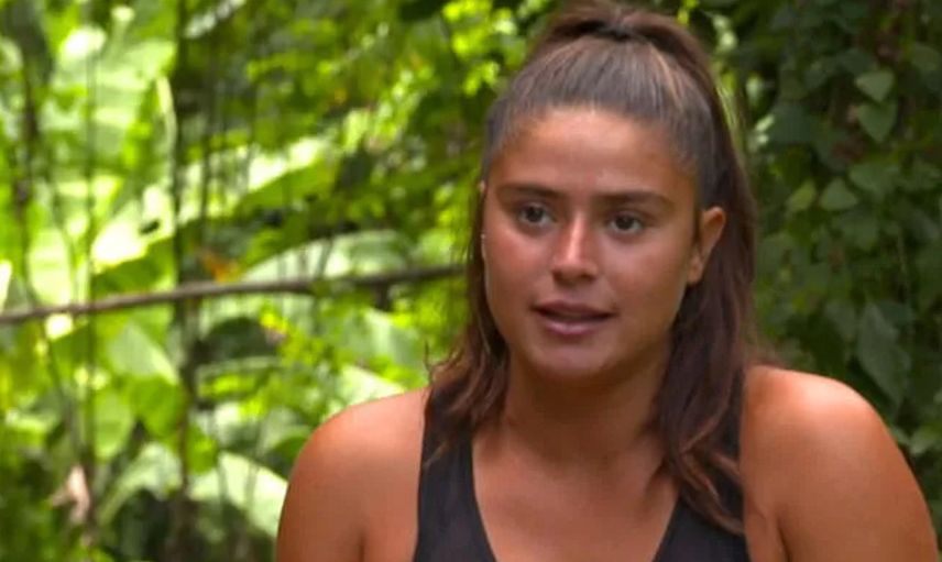 Survivor Ayşe’den mide bulandıran hareket! Kameraları fark etmedi adada yaptıkları akıllara durgunluk getirdi