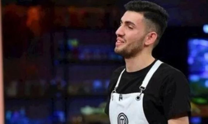 Yarışmacı Ayaz ile aşk yaşıyor