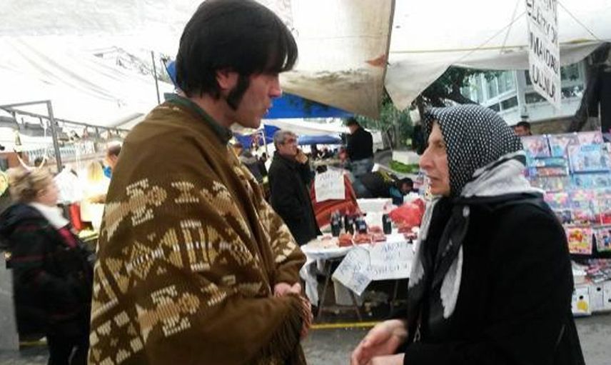 Teoman Kumbaracıbaşı Yaptığı Reçelleri Pazarda Satıyor