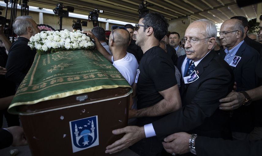 Enis Fosforoğlu