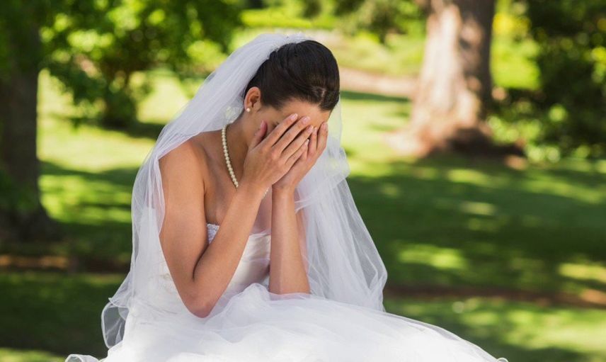 Allah kocanın hayırlısını ve akıllısını versin! Damat herkesin içinde öyle bir sebep için geline vurdu ki, davetliler şok geçirdi